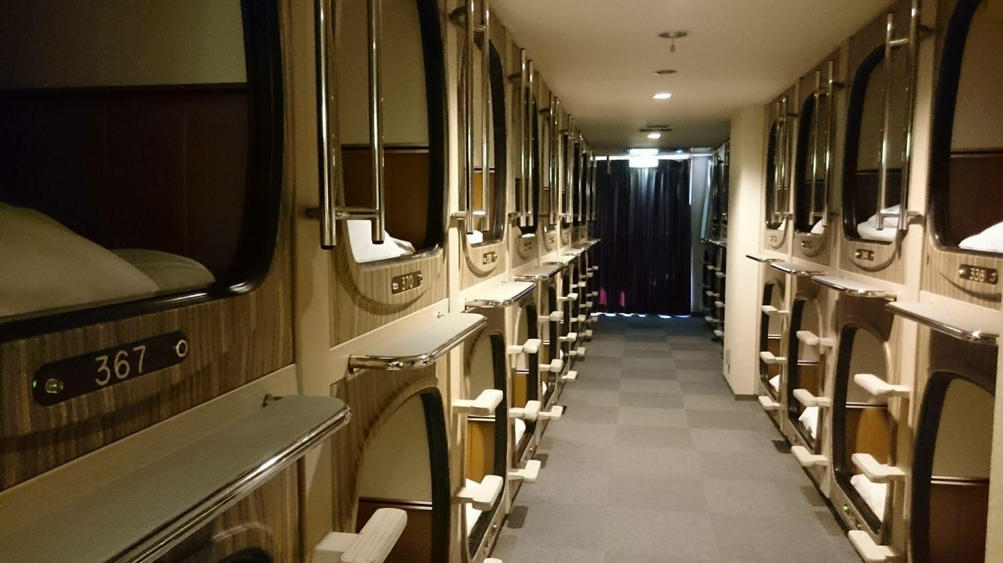 Capsule And Sauna New Japan Ex Hiroshima Eksteriør bilde