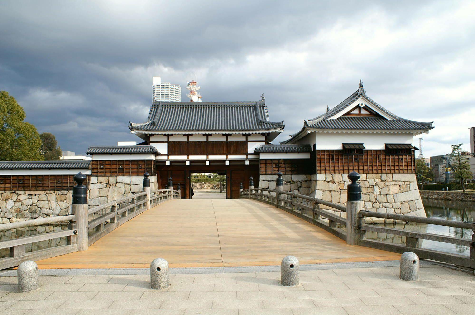 Capsule And Sauna New Japan Ex Hiroshima Eksteriør bilde